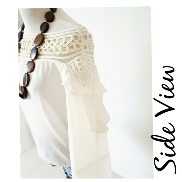 💥"Leonor" Crochet Off Shoulder Blouse - Picture 3 of 11